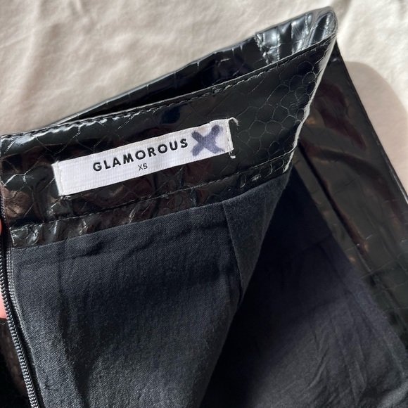 Glamorous Faux Reptile Skin Mini Skirt XS Black - Picture 5 of 16